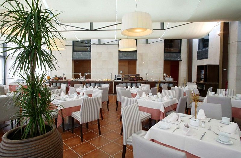 M.A. Hotel Sevilla Congresos Étterem fotó